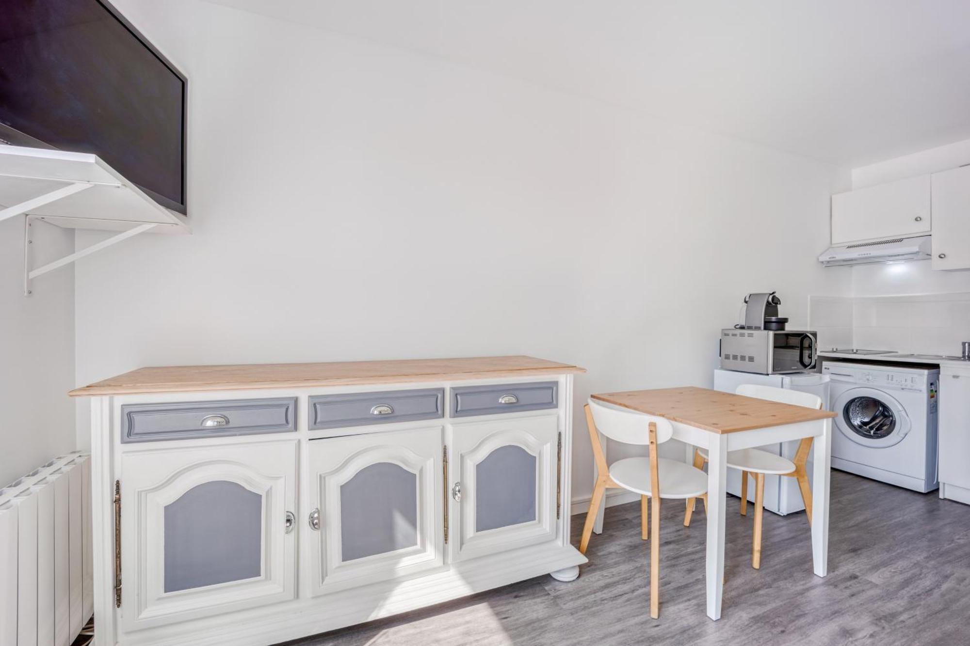 Le Petit Normand - Studio Avec Jardin A 500 M De La Plage Courseulles-sur-Mer Exterior photo